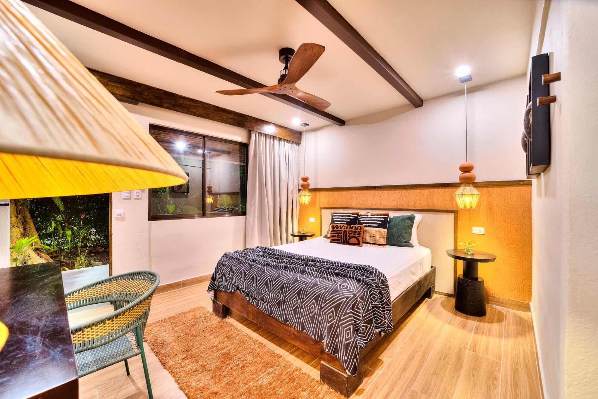 Conga Boutique Hotel Puerto Viejo de Talamanca Buitenkant foto