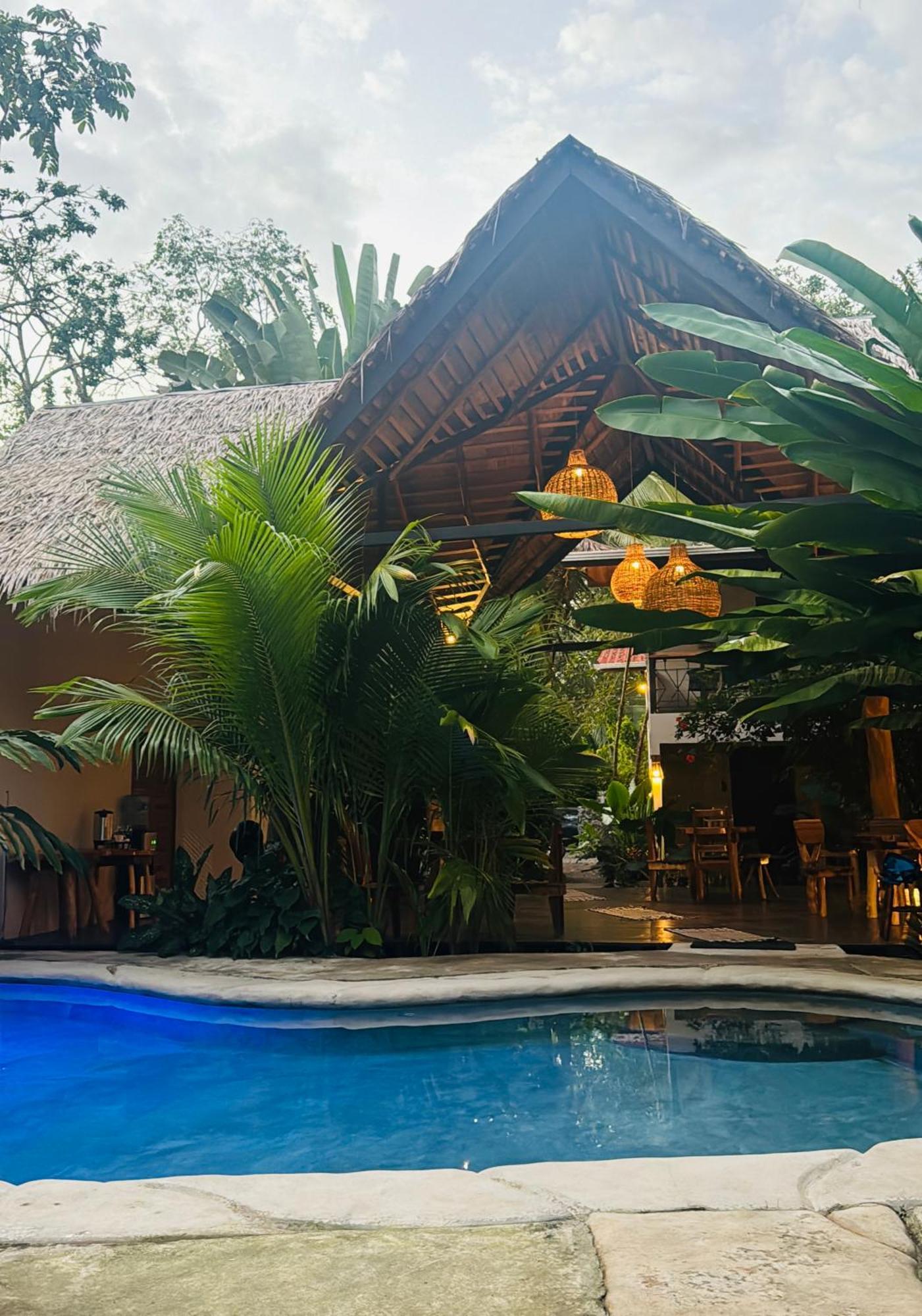 Conga Boutique Hotel Puerto Viejo de Talamanca Buitenkant foto